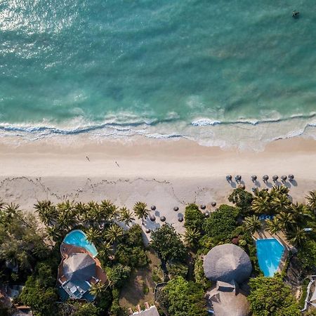 Diamonds Leisure Beach & Golf Resort Diani Beach Esterno foto Aerial view of the beach