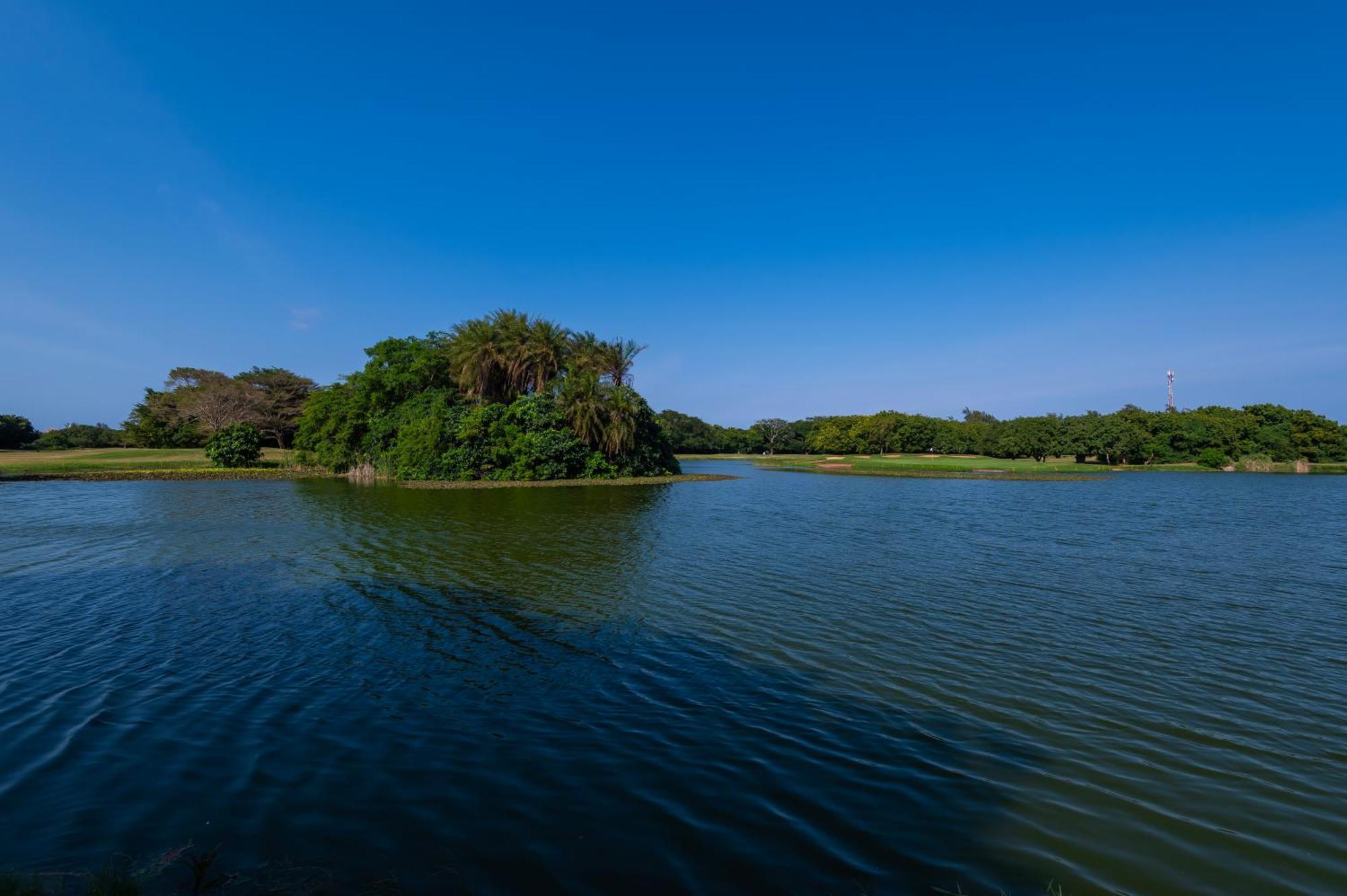Diamonds Leisure Beach & Golf Resort Diani Beach Esterno foto View of the lagoon