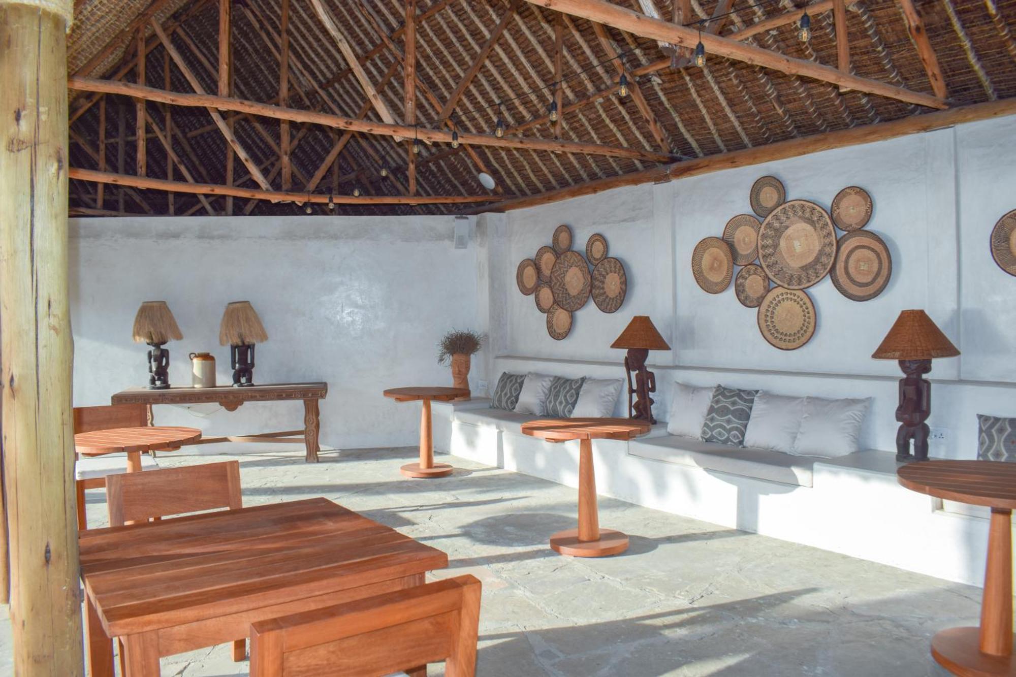 Diamonds Leisure Beach & Golf Resort Diani Beach Esterno foto