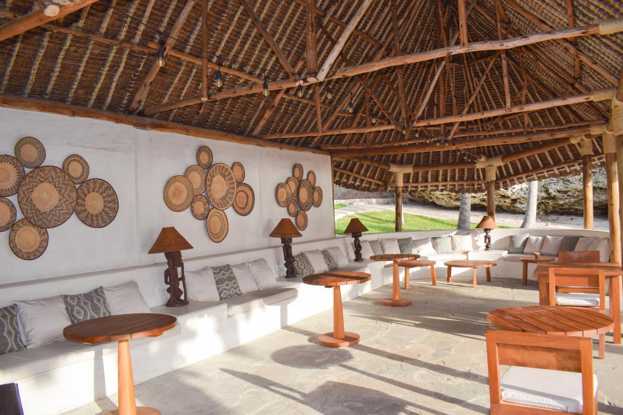 Diamonds Leisure Beach & Golf Resort Diani Beach Esterno foto